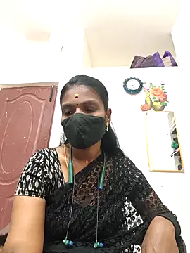 Snapshot of Tamil_Yalini12 chatting on 05-07-26, 03:01 Tamil Yalini12 online show from 05-07-26, 03:01
