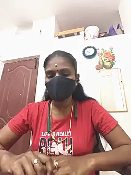 Snapshot of Tamil_Yalini12 chatting on 05-18-26, 04:13 Tamil Yalini12 online show from 05-18-26, 04:13