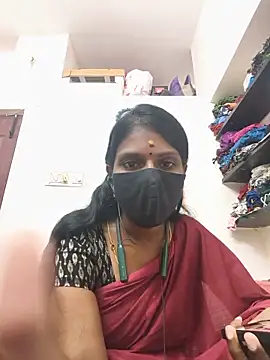 Snapshot of Tamil_Yalini12 chatting on 05-24-26, 05:56 Tamil Yalini12 online show from 05-24-26, 05:56