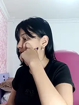 xoxo milk online show from 02-19-26, 07:43