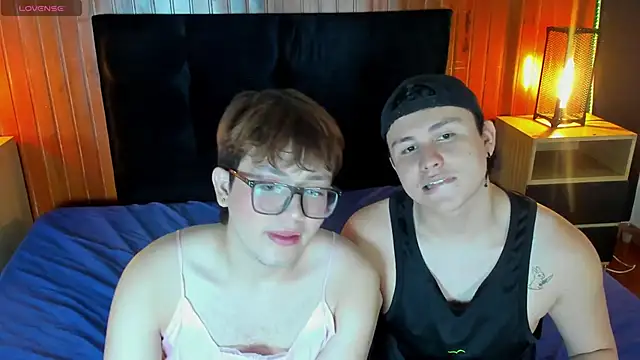 Snapshot of Boy2Boy_Aheat chatting on 10-20-25, 08:42 Boy2Boy Aheat online show from 10-20-25, 08:42