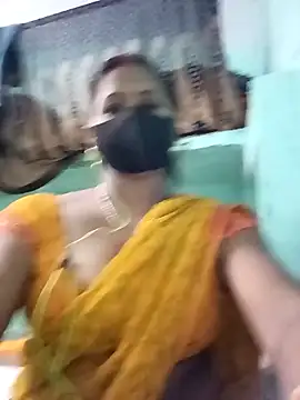 Snapshot of School_medam chatting on 09-27-25, 05:01 School medam online show from 09-27-25, 05:01