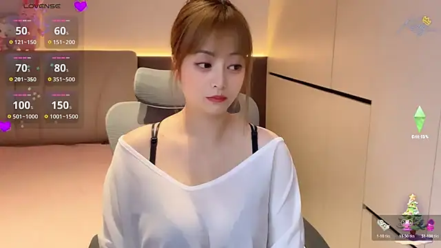 Snapshot of Koo-liy chatting on 07-14-26, 12:33 Koo-liy online show from 07-14-26, 12:33