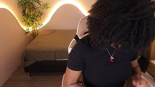 kehlannis  online show from 10-16-25, 08:21