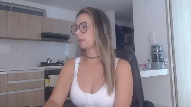 LovePaula online show from 12-02-25, 11:59