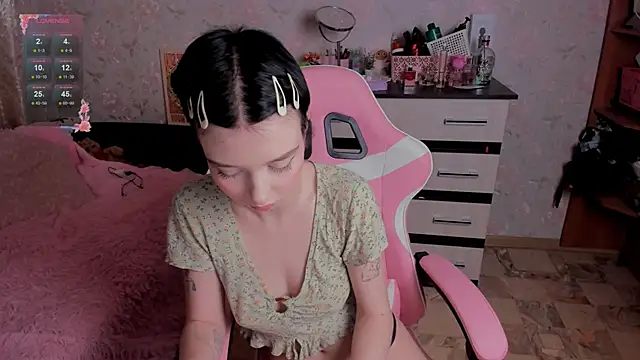 margopink online show from 10-25-25, 07:52