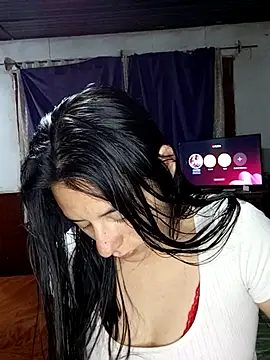 lucixxx14 online show from 10-13-25, 01:38