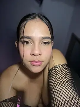 Snapshot of Valery_lux16 chatting on 05-27-26, 03:25 Valery lux16 online show from 05-27-26, 03:25