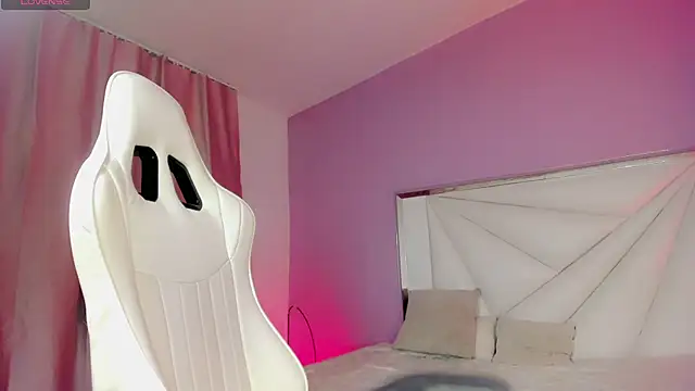 Snapshot of Isabela_saenz chatting on 10-10-25, 03:16 Isabela saenz online show from 10-10-25, 03:16