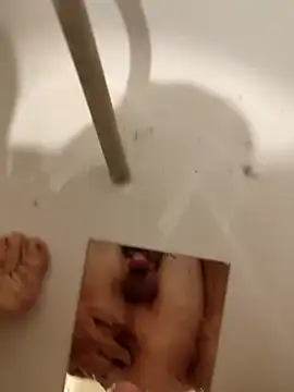 Snapshot of Kityyyyyyyyy chatting on 11-16-25, 06:57 Kityyyyyyyyy online show from 11-16-25, 06:57