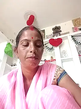 Snapshot of Kirti_k chatting on 09-21-25, 06:15 Kirti k online show from 09-21-25, 06:15