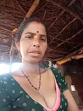 Snapshot of Kirti_k chatting on 10-06-25, 04:43 Kirti k online show from 10-06-25, 04:43
