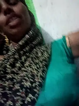 Snapshot of Kirti_k chatting on 10-09-25, 03:54 Kirti k online show from 10-09-25, 03:54