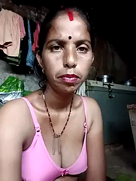 Snapshot of Kirti_k chatting on 10-17-25, 07:05 Kirti k online show from 10-17-25, 07:05
