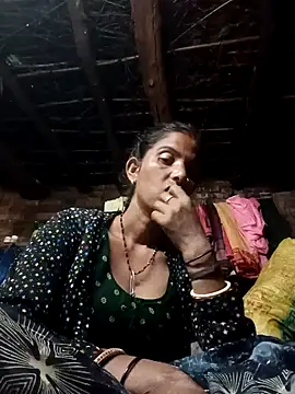 Snapshot of Kirti_k chatting on 10-19-25, 03:34 Kirti k online show from 10-19-25, 03:34