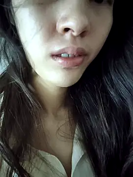 Hana-xinh online show from 10-01-25, 06:19