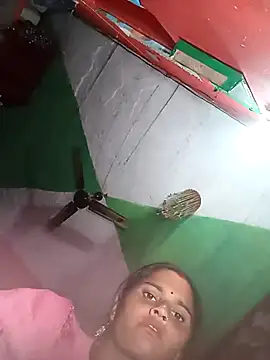 Cuty sunena online show from 11-18-25, 10:31