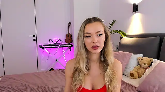 Kelly  Gray online show from 04-01-26, 08:26