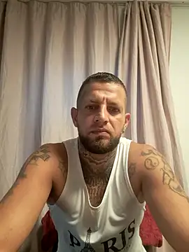 Snapshot of Danielxxxbbn chatting on 10-02-25, 05:36 Danielxxxbbn online show from 10-02-25, 05:36