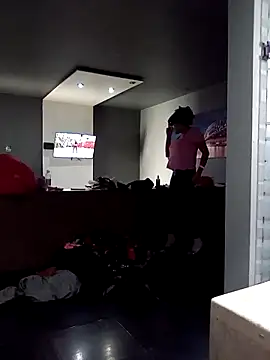 transreyna online show from 12-25-24, 08:17