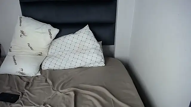 Juiceybileh online show from 11-25-25, 09:26