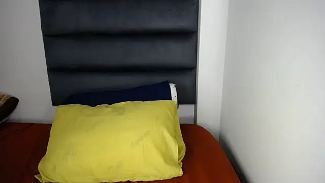 Juiceybileh online show from 11-28-25, 08:22