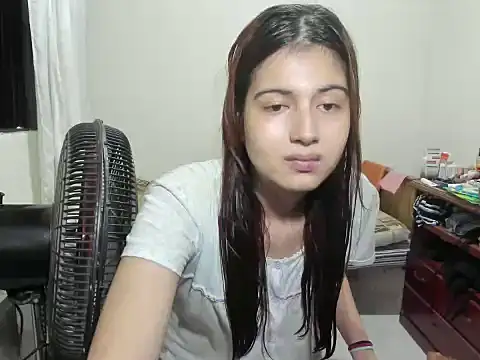 Snapshot of Mirage_Sertori chatting on 11-19-25, 02:11 Mirage Sertori online show from 11-19-25, 02:11