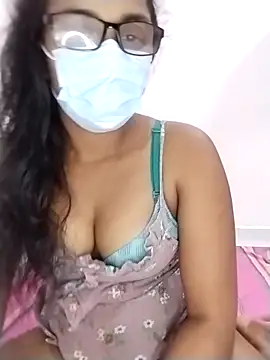 Snapshot of sexybolegirl chatting on 03-07-26, 06:27 sexybolegirl online show from 03-07-26, 06:27
