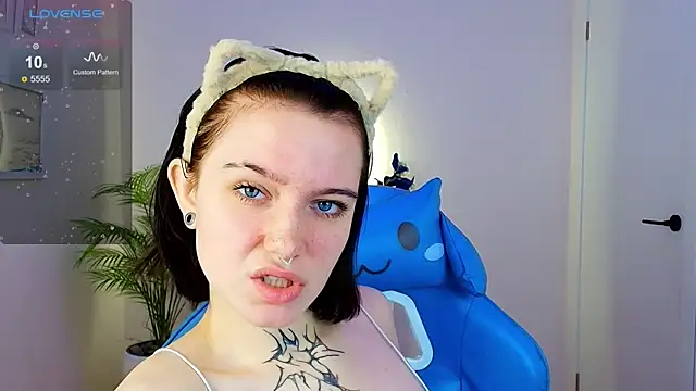 Snapshot of Elastikisss chatting on 11-03-25, 02:24 Elastikisss online show from 11-03-25, 02:24