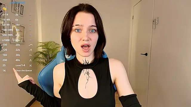 Snapshot of Elastikisss chatting on 11-24-25, 01:49 Elastikisss online show from 11-24-25, 01:49