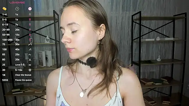 Snapshot of Crysta1Eva_ chatting on 06-17-26, 07:15 Crysta1Eva online show from 06-17-26, 07:15