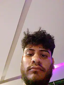 Snapshot of OtioseTagline chatting on 01-10-26, 06:09 OtioseTagline online show from 01-10-26, 06:09