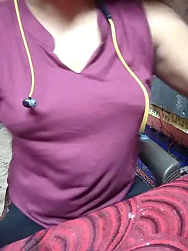 Snapshot of Sexy_Mahi69 chatting on 09-29-25, 11:59 Sexy Mahi69 online show from 09-29-25, 11:59