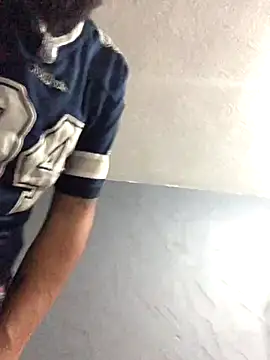 Snapshot of ormike007 chatting on 10-15-25, 08:25 ormike007 online show from 10-15-25, 08:25