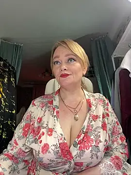 Snapshot of Sweet-blonde chatting on 03-31-26, 05:35 Sweet-blonde online show from 03-31-26, 05:35