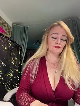 Snapshot of Sweet-blonde chatting on 05-05-26, 07:11 Sweet-blonde online show from 05-05-26, 07:11