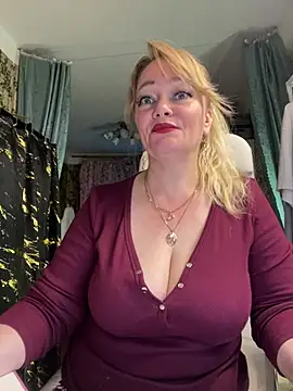 Sweet-blonde online show from 07-17-26, 08:35