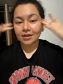 Snapshot of Chubby_Licius chatting on 09-27-25, 02:49 Chubby Licius online show from 09-27-25, 02:49