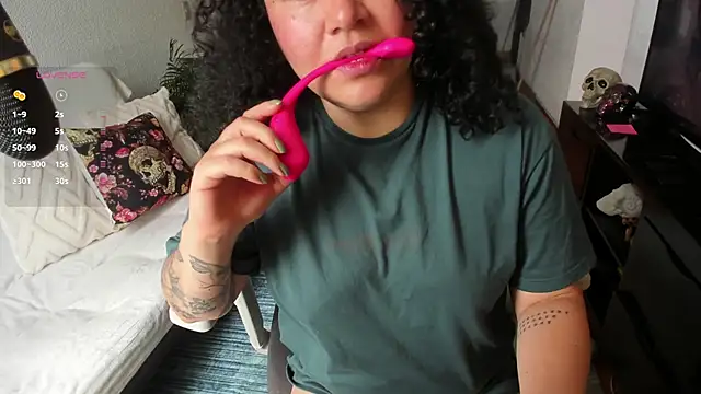 Snapshot of Chubby_Licius chatting on 10-12-25, 07:35 Chubby Licius online show from 10-12-25, 07:35