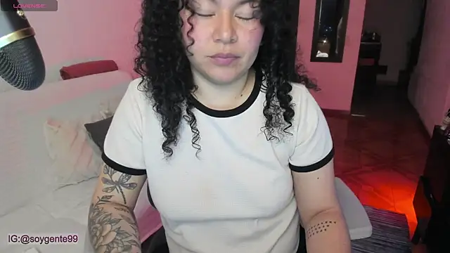 Snapshot of Chubby_Licius chatting on 11-03-25, 11:59 Chubby Licius online show from 11-03-25, 11:59