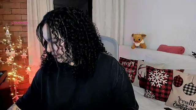 Snapshot of Chubby_Licius chatting on 12-14-25, 01:00 Chubby Licius online show from 12-14-25, 01:00