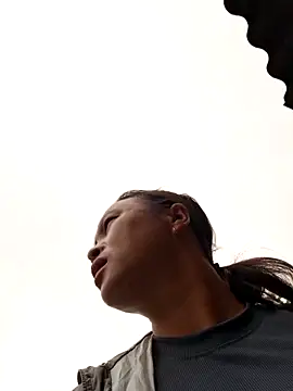 xuxulovezz online show from 10-09-25, 12:19