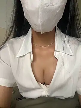 Linh247380 online show from 10-11-25, 04:01