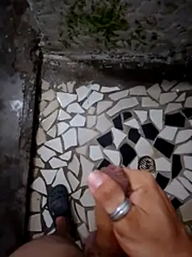 SALCEDO 041198 online show from 10-24-25, 03:47