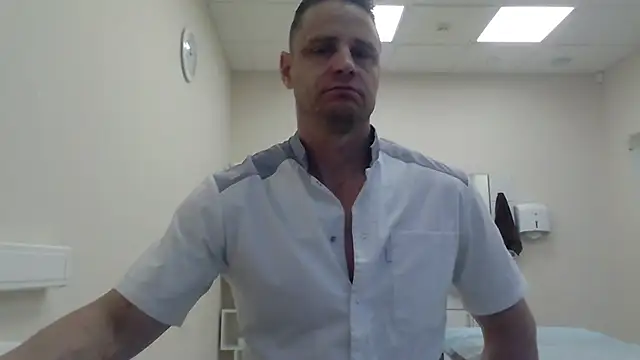 Snapshot of Freeze_Fire chatting on 10-21-25, 05:52 Freeze Fire online show from 10-21-25, 05:52