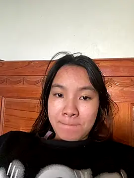 Susuu19 online show from 11-26-25, 09:54