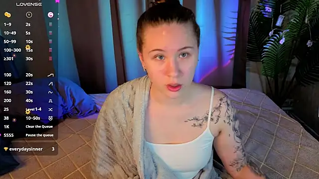 Elsie Cutties online show from 04-09-26, 07:14