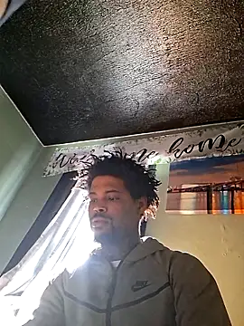Snapshot of Painstickwes chatting on 05-15-26, 08:49 Painstickwes online show from 05-15-26, 08:49