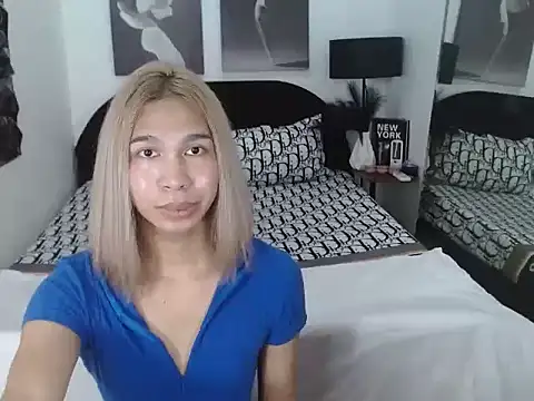 Yuriidelaveigne online show from 10-04-25, 06:00