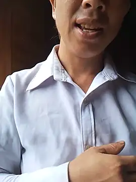 Snapshot of vtmbae chatting on 06-16-26, 10:07 vtmbae online show from 06-16-26, 10:07